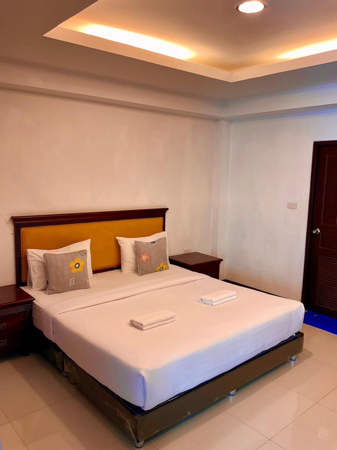Sota Residence Pattaya Extérieur photo